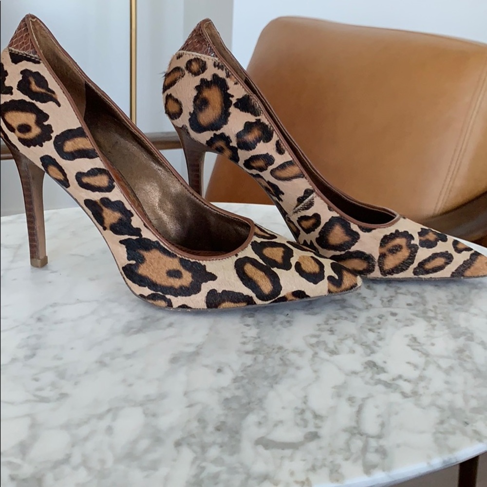 Sam Edelman Size 8 Cheetah Heel